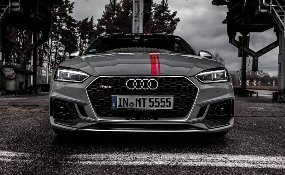 奥迪audi rs5-r,定制车身涂装