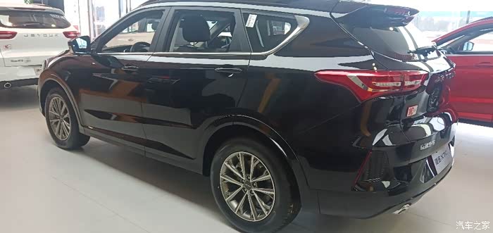 沉稳大气,黑武士捷途x706座实拍