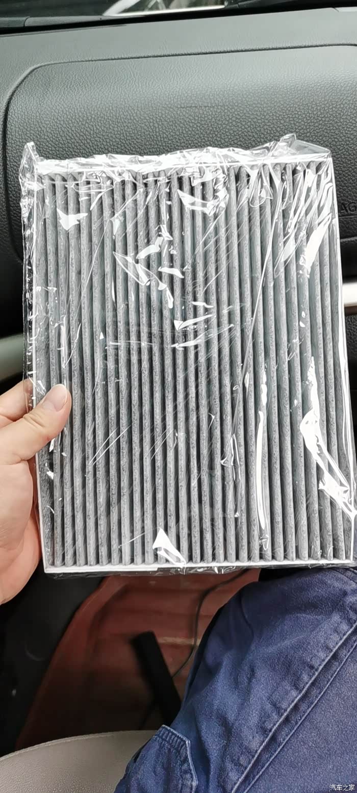 空调滤芯是4s给换的还是自己更换的呢?