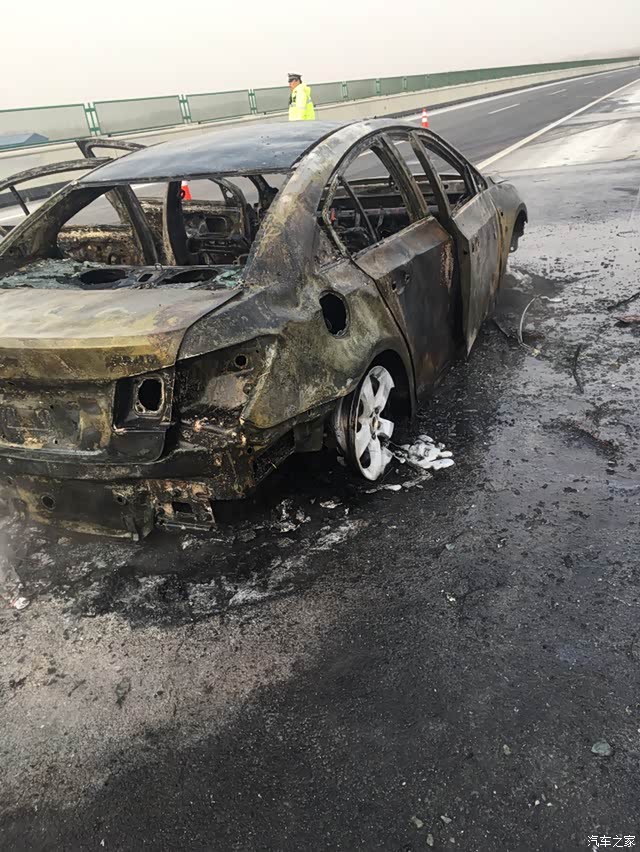 雪佛兰科鲁兹车自燃事故
