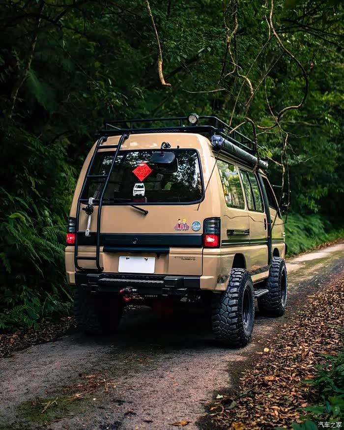 三菱得利卡改装真有气势