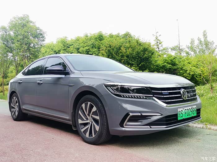 改色我的水晶纳多灰混动帕萨特