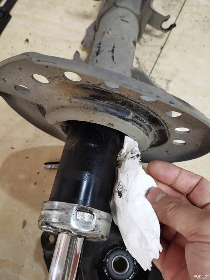 2016款新轩逸减震器问题