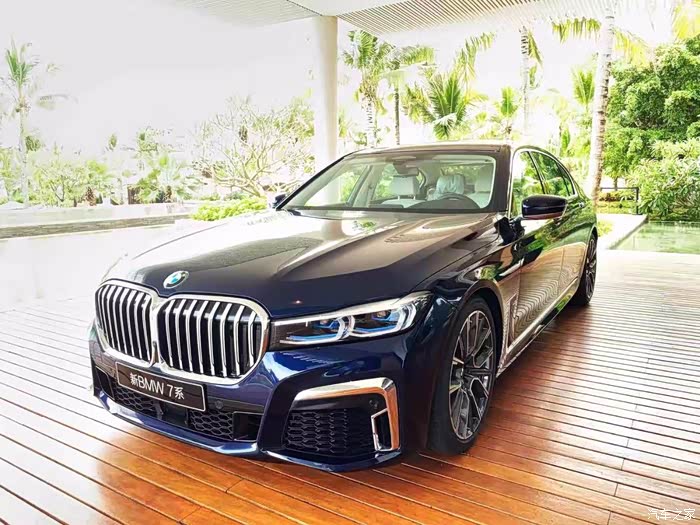 【图】求新款7系丹泉石蓝实车图_宝马7系论坛_汽车之家论坛