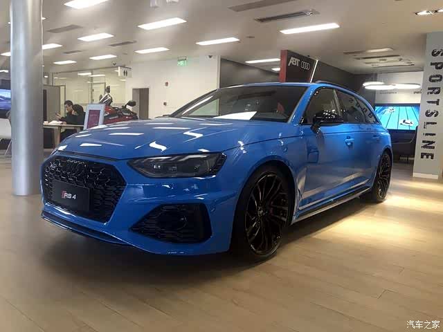 奥迪rs4 avant 流光蓝太帅了