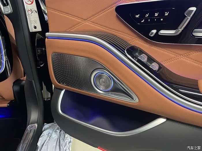 2023款迈巴赫s480改装原厂4d大柏林之声音响31喇叭2功放8个震荡器