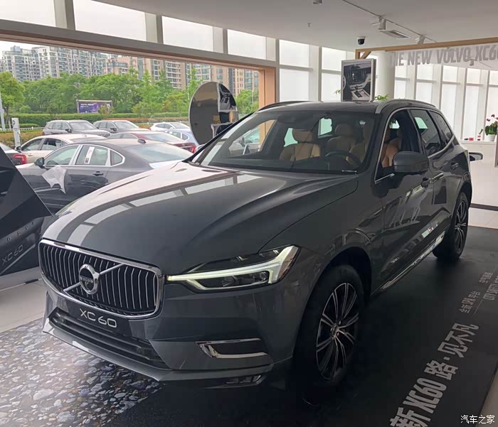 【图】谁有幻夜银实车照片的?_沃尔沃xc60论坛_汽车之家论坛