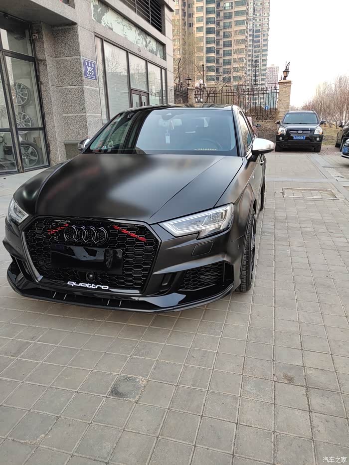 奥迪a3黑武士cys电光金属黑