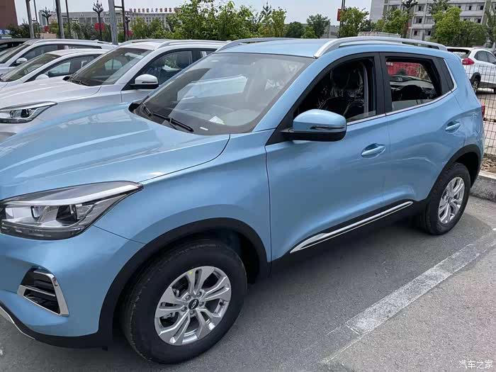 瑞虎5x提车记15丐版水冰蓝