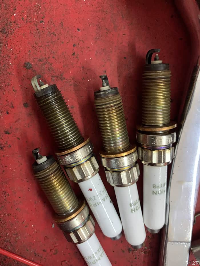 b48火花塞36万公里换了看看情况怎么样