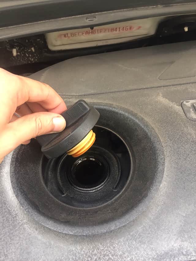 名图自己动手更换机油机油滤芯操作流程