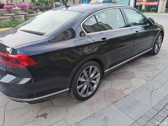 迈腾19寸黄金海岸轮毂带胎一起出售