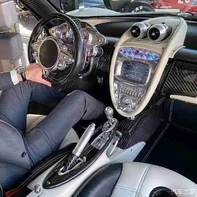 各种各样的豪车的方向盘,你喜欢哪个?