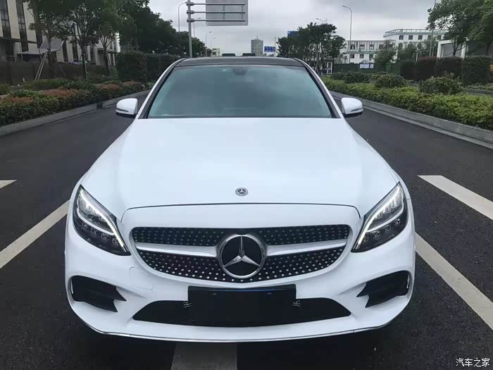 出售19年奔驰c260l
