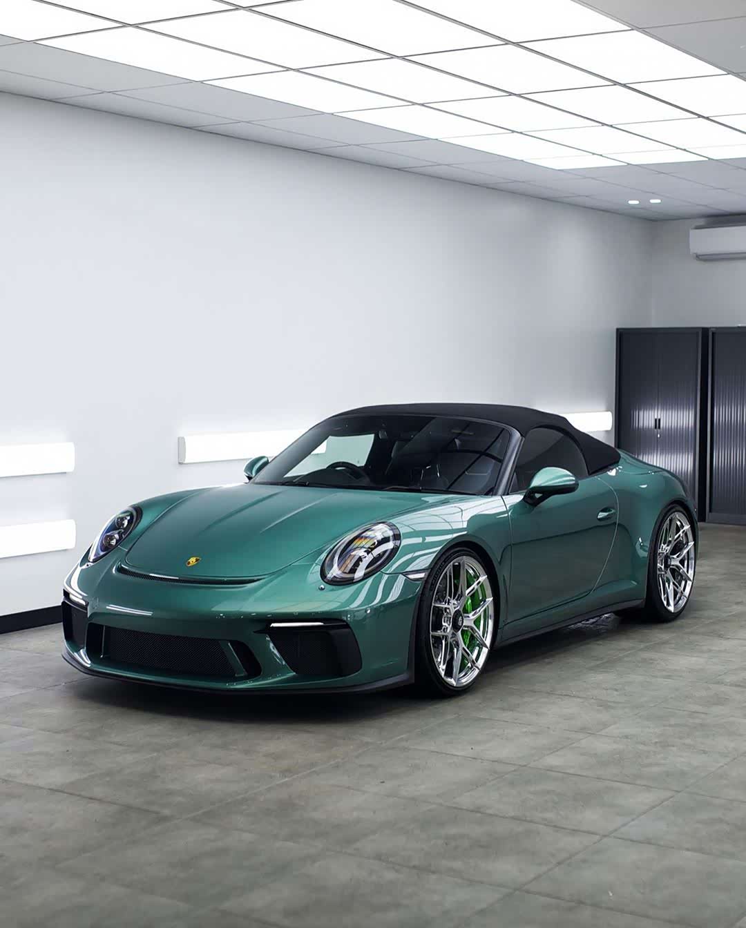 保时捷跑车,赛车绿最魅力十足的样子