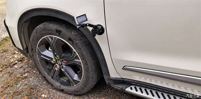 扩展使用,拍摄轮胎动态.