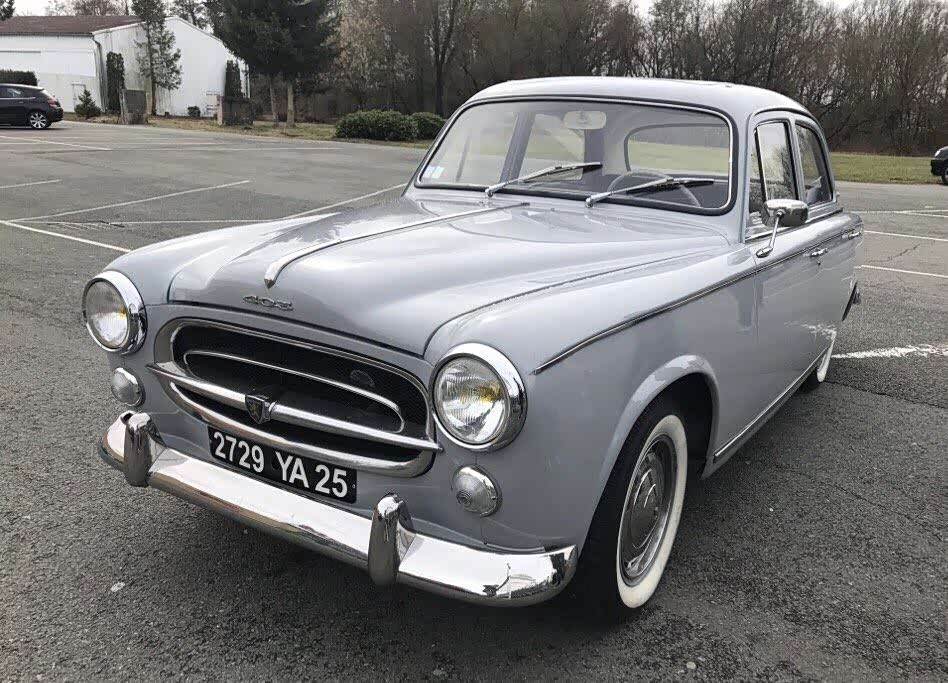 【图】五六十年代的403,据说销量过百万,4速怀挡,转向制动无助力_标致