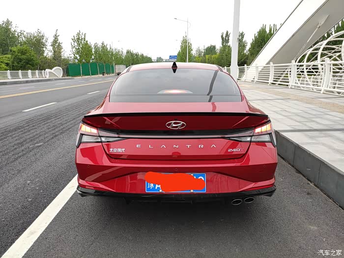 103 | 回复: 1 伊兰特论坛 春日出游,帅气担当-伊兰特贯穿式尾灯是我