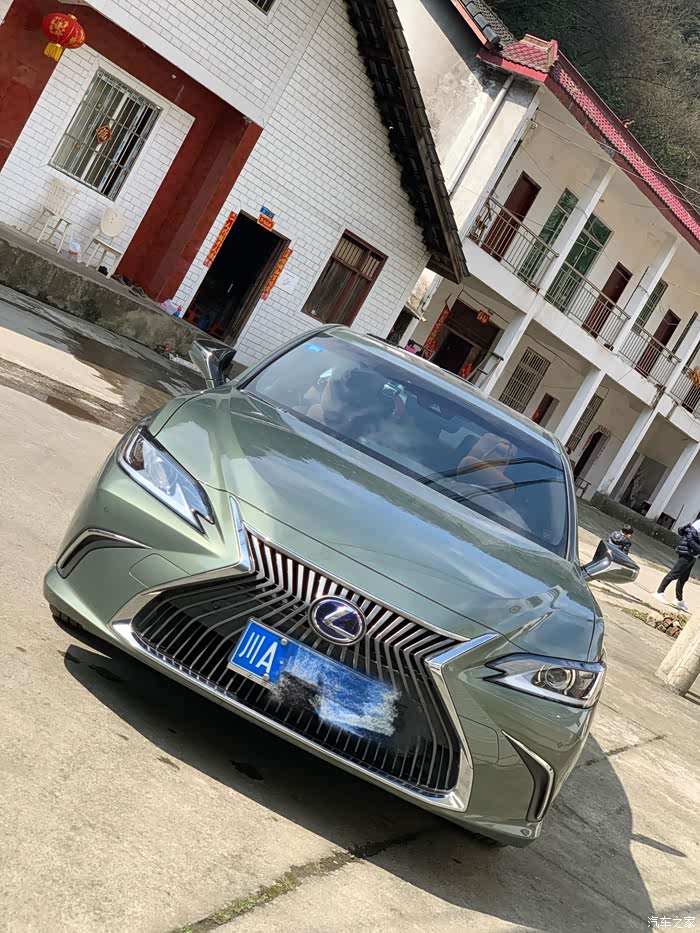 es300h凌波玉12000公里