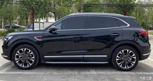 我的大黑-红旗hs5