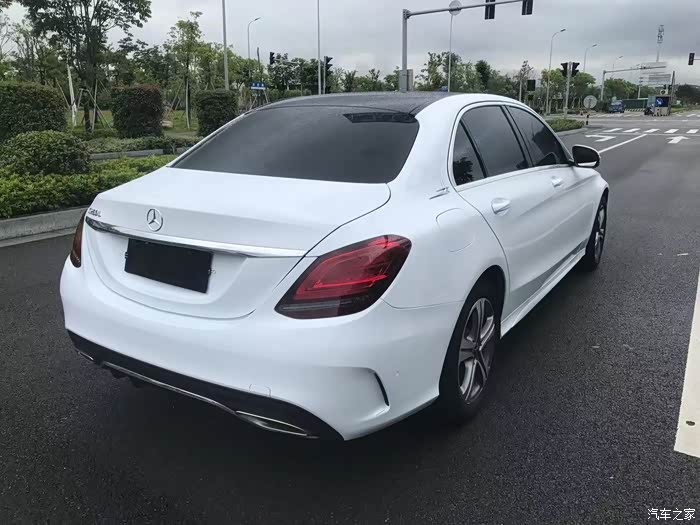 出售19年奔驰c260l