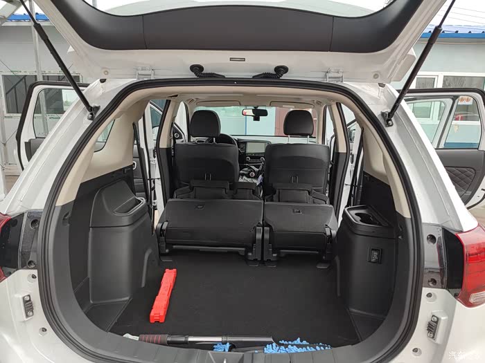 2021款三菱欧蓝德用车分享长春