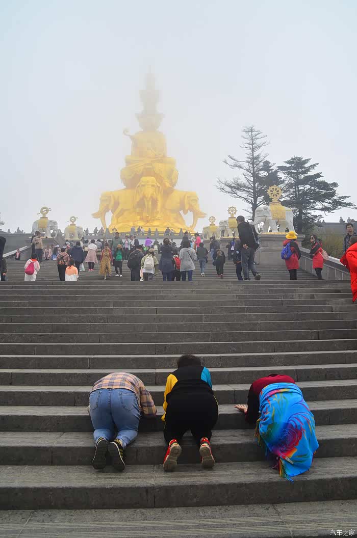 拜佛者,心诚则灵.