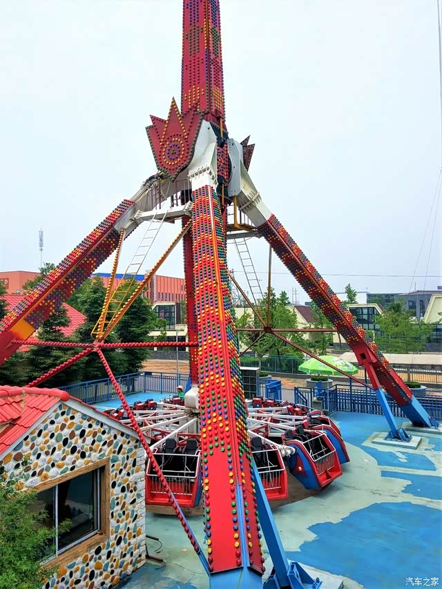 星期天带孩子逛公园