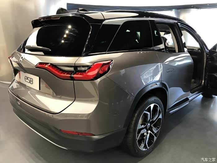 谁有极光棕的高清大图