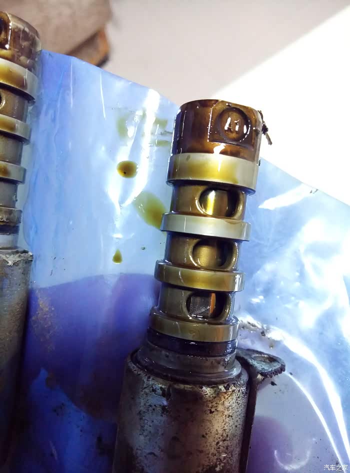 【图】老8更换凸轮轴调节阀_奥迪a8论坛_汽车之家论坛