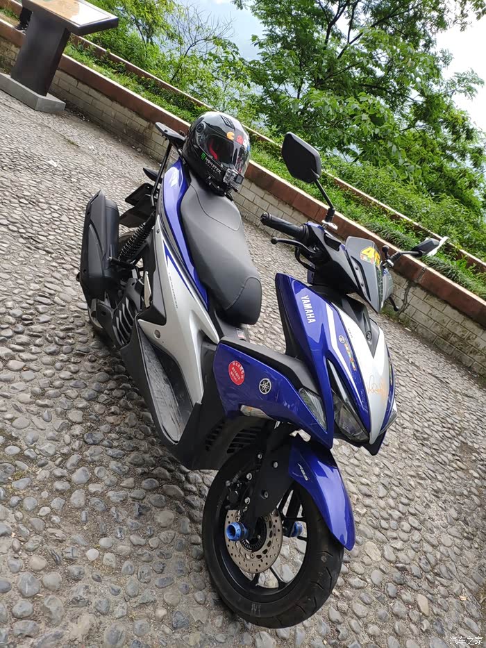 雅马哈准备发力了弯梁踏板aerox155确定进口