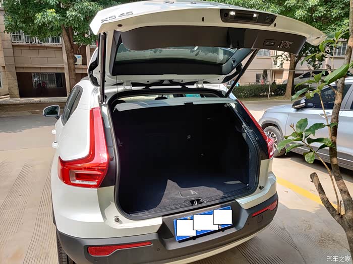 【图】因为外观而喜欢,因为内饰而选择_沃尔沃xc40论坛_汽车之家论坛