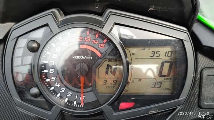 油腻大叔的川崎 versys x300的有关油耗调整浅析和小结