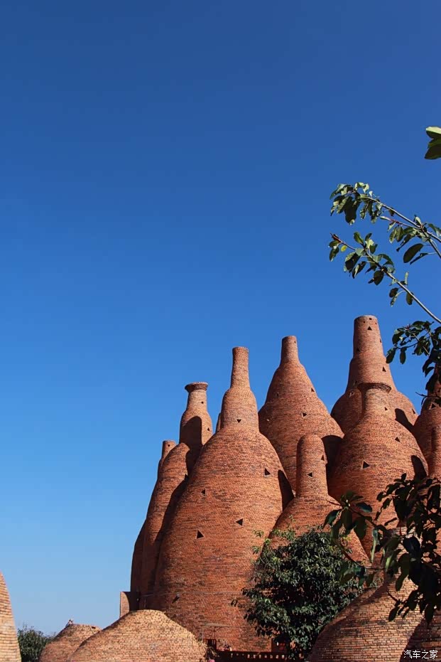 东方韵,弥勒最著名的景区,途安l载着我们全家一起去东方韵.