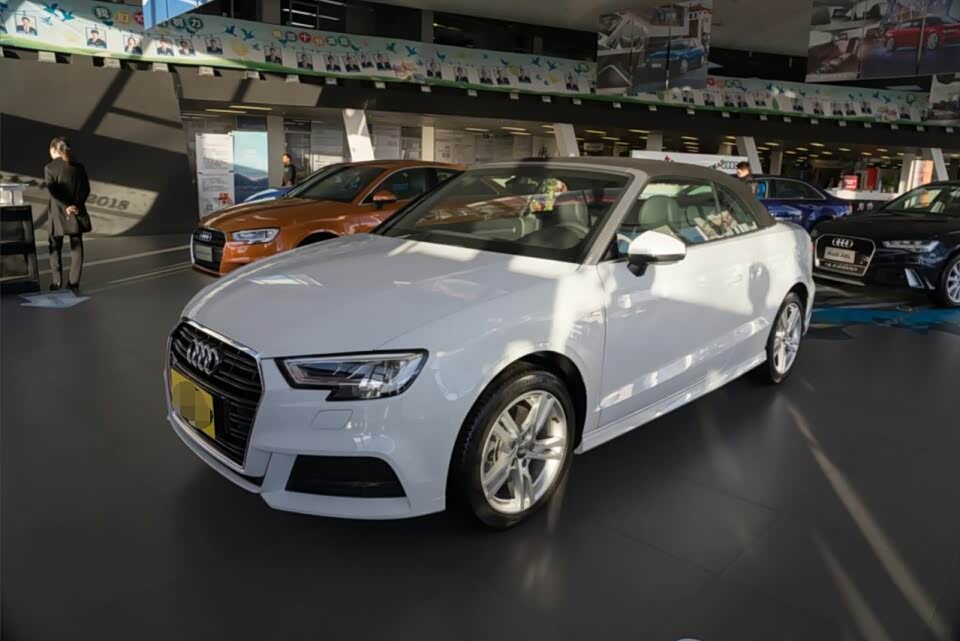 奥迪a3 cabriolet敞篷吧非常运动.
