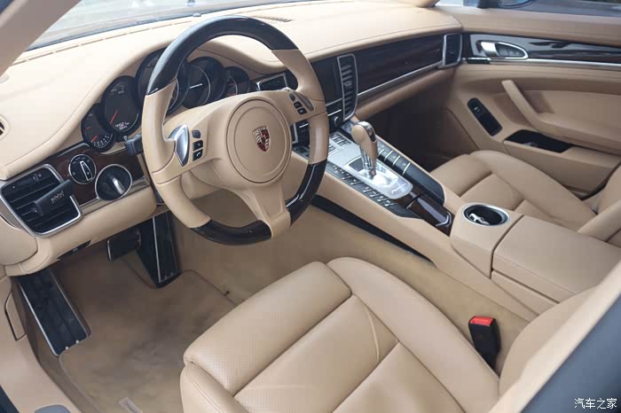 14款帕拉梅拉16年原版车况