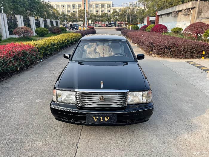 丰田皇冠155自动挡鲁牌