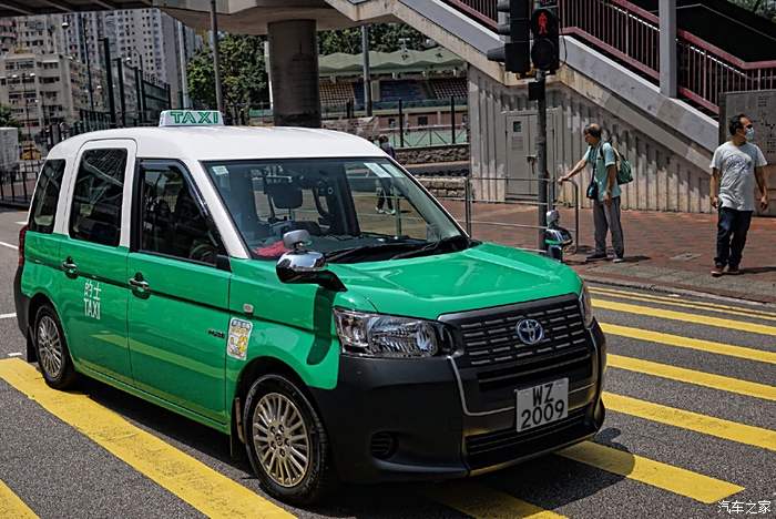 【圖】香港的出租車目前還是以豐田皇冠為主_精彩圖集論壇_汽車之家論