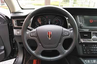 私服方向盘 , 稳到家了,哈哈, 若是运动,那就改三幅了估计