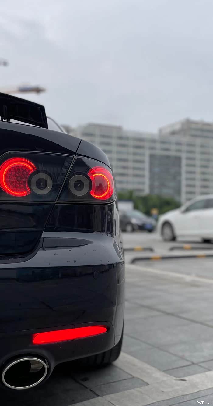 马自达mps6黑武士与魂动红合影