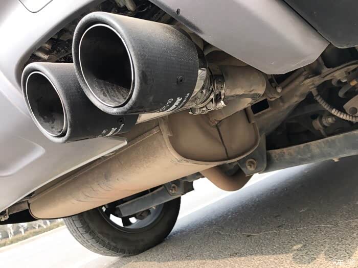 博越小改排气管自己研发