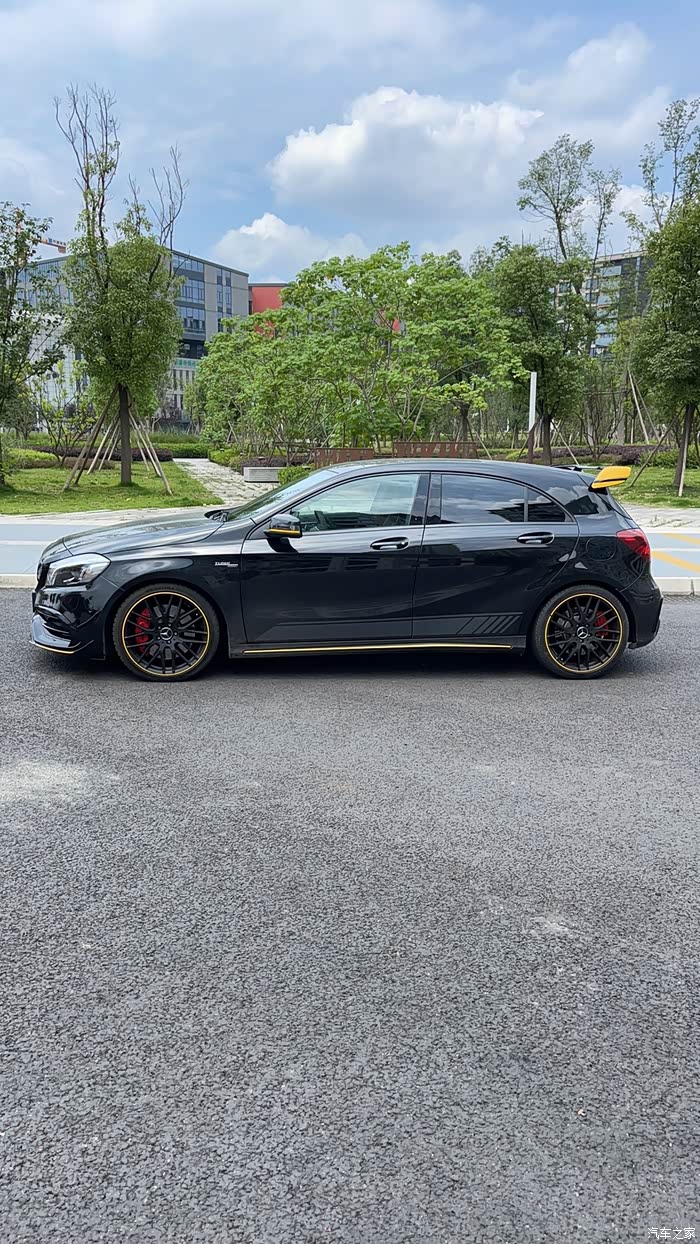 【图】成都出一辆a45暗夜雷霆版,个人卖家!_奔驰amg论坛_汽车之家论坛