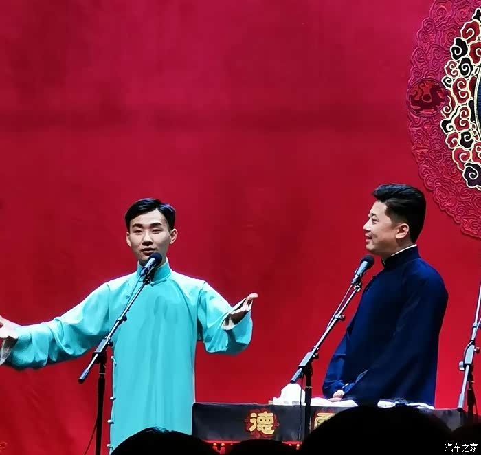 陶阳宝宝上来了,不仅戏唱的好,相声说的也不错