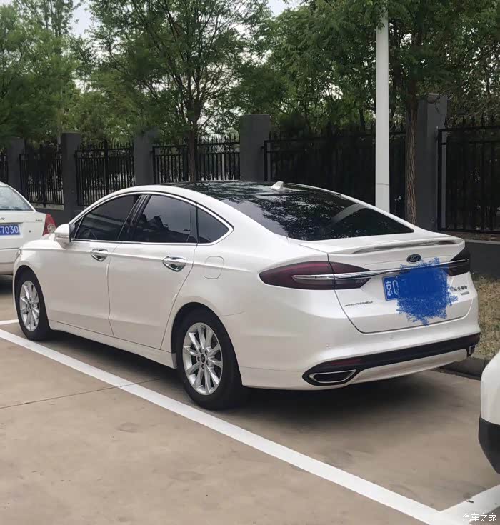 贴了黑顶的车友麻烦放着图