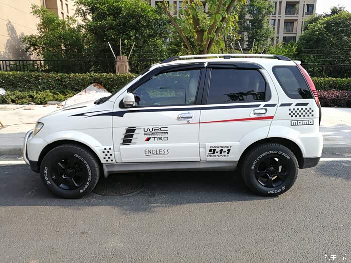 众泰5008更换轮胎问题