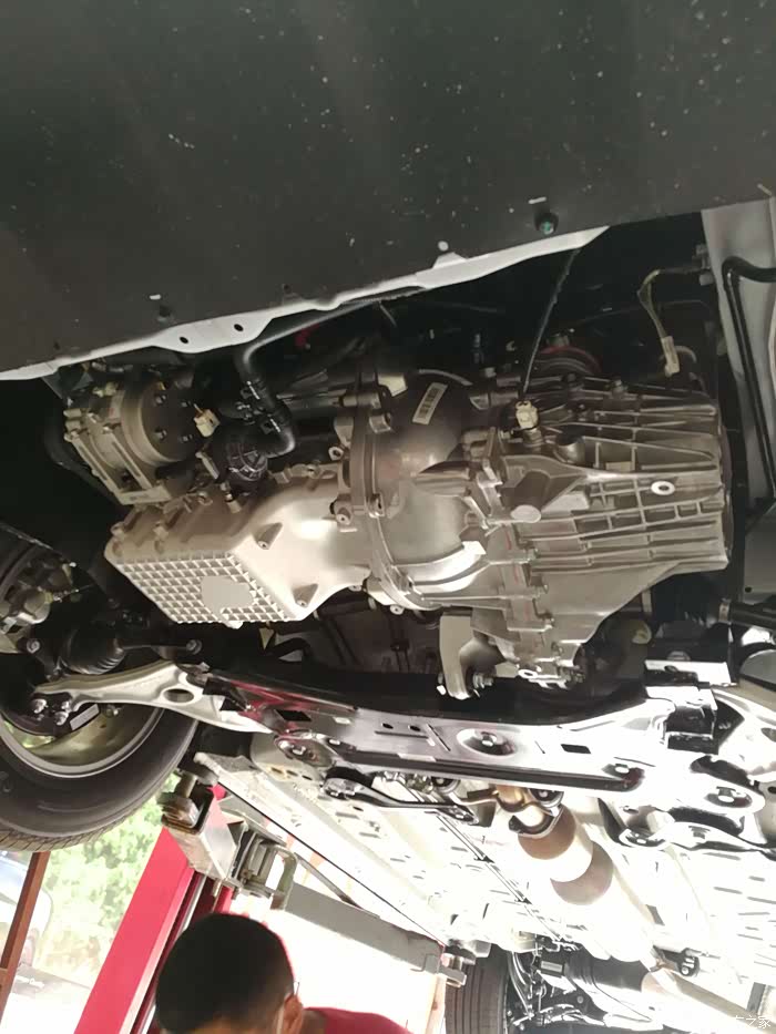 捷途x70m底盘实拍