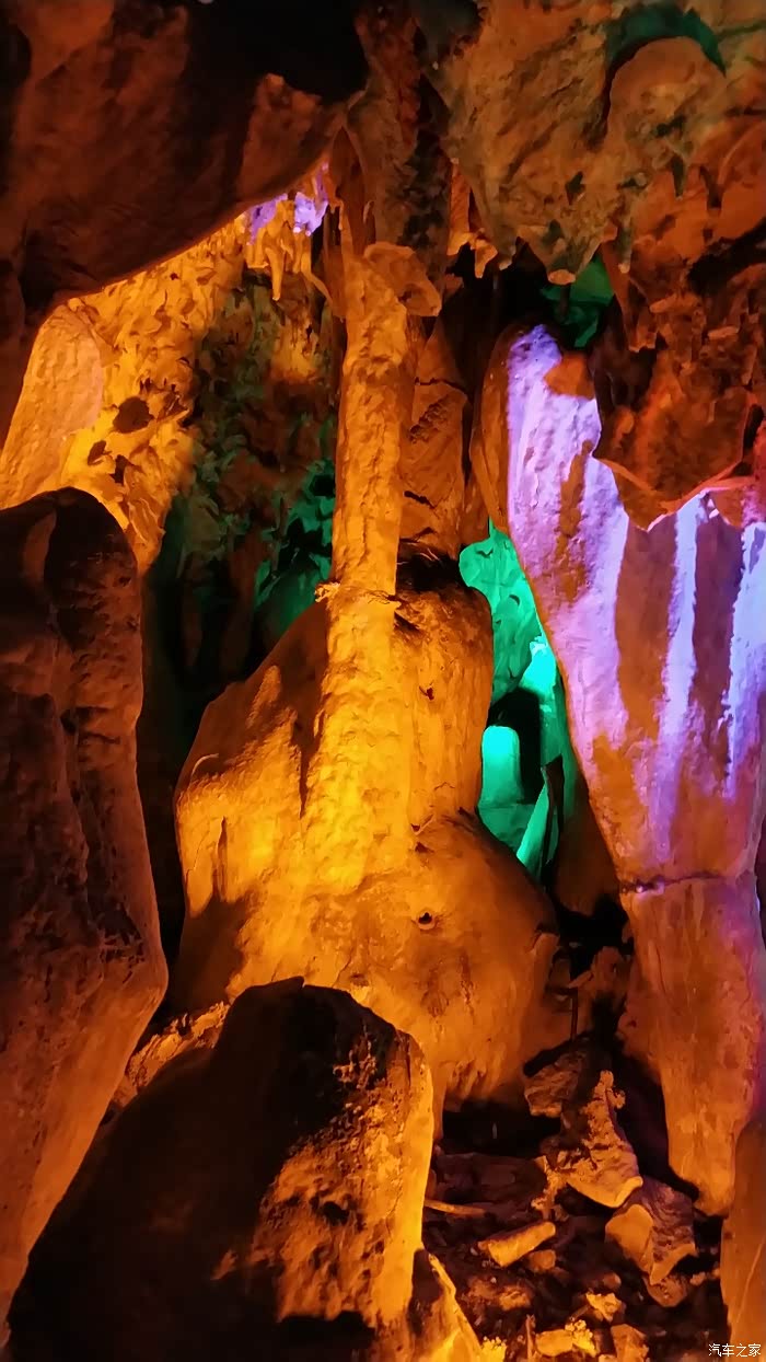 周末一起欣赏一下大自然的神奇游览玉皇洞