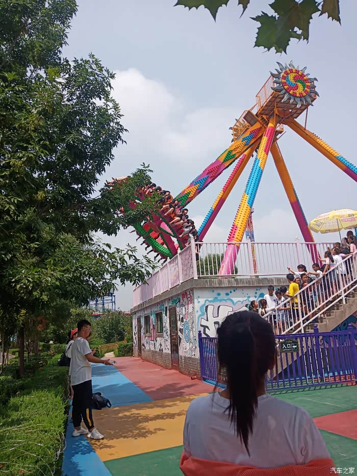 游林州市万泉湖