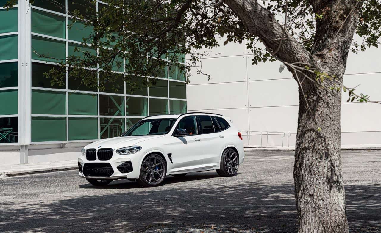 宝马x3 m雷霆版改装案例性能狠角色,轮毂很漂亮!