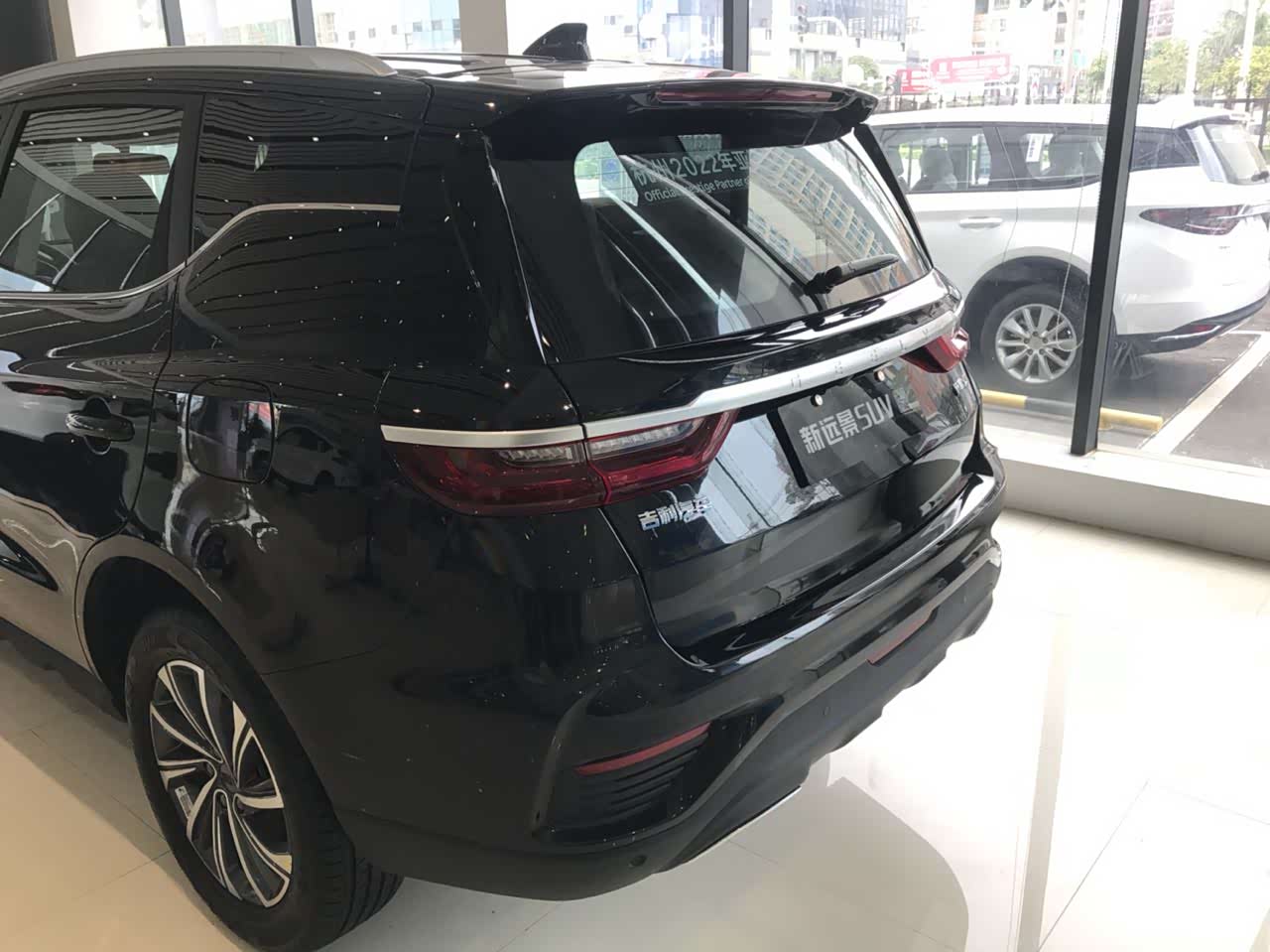 吉利远景suv黑色真的太霸气十足了